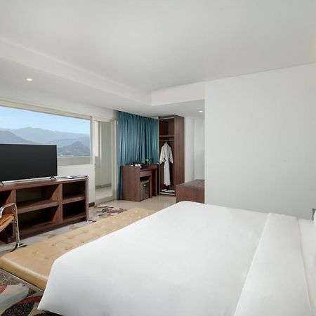Golden Tulip Springhill Lampung Hotel Bandar Lampung Exterior photo