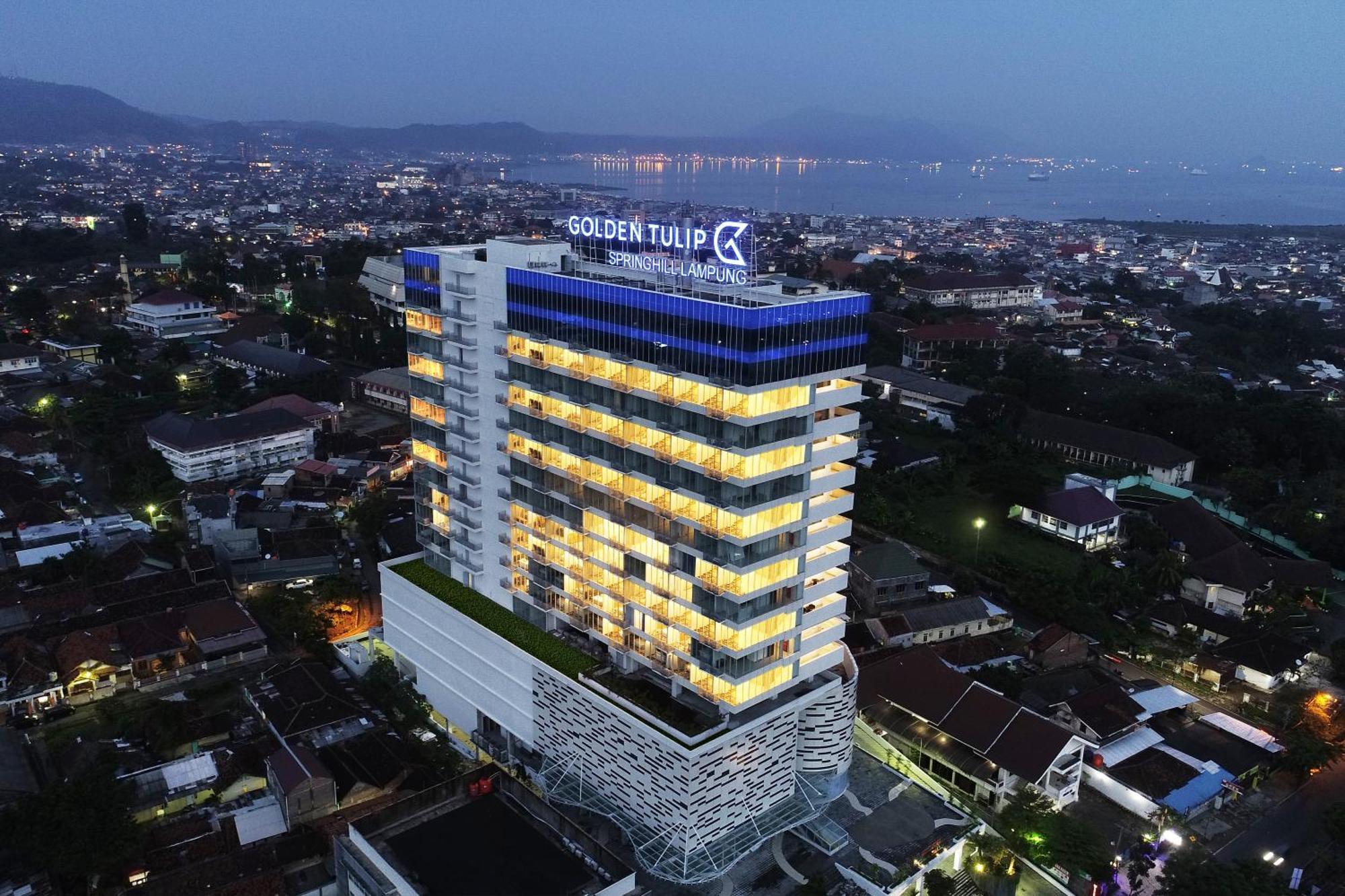 Golden Tulip Springhill Lampung Hotel Bandar Lampung Exterior photo