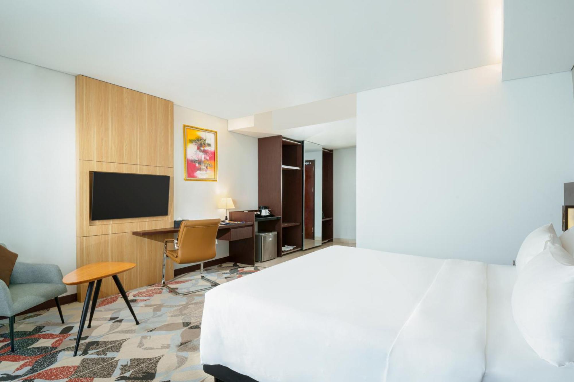 Golden Tulip Springhill Lampung Hotel Bandar Lampung Exterior photo