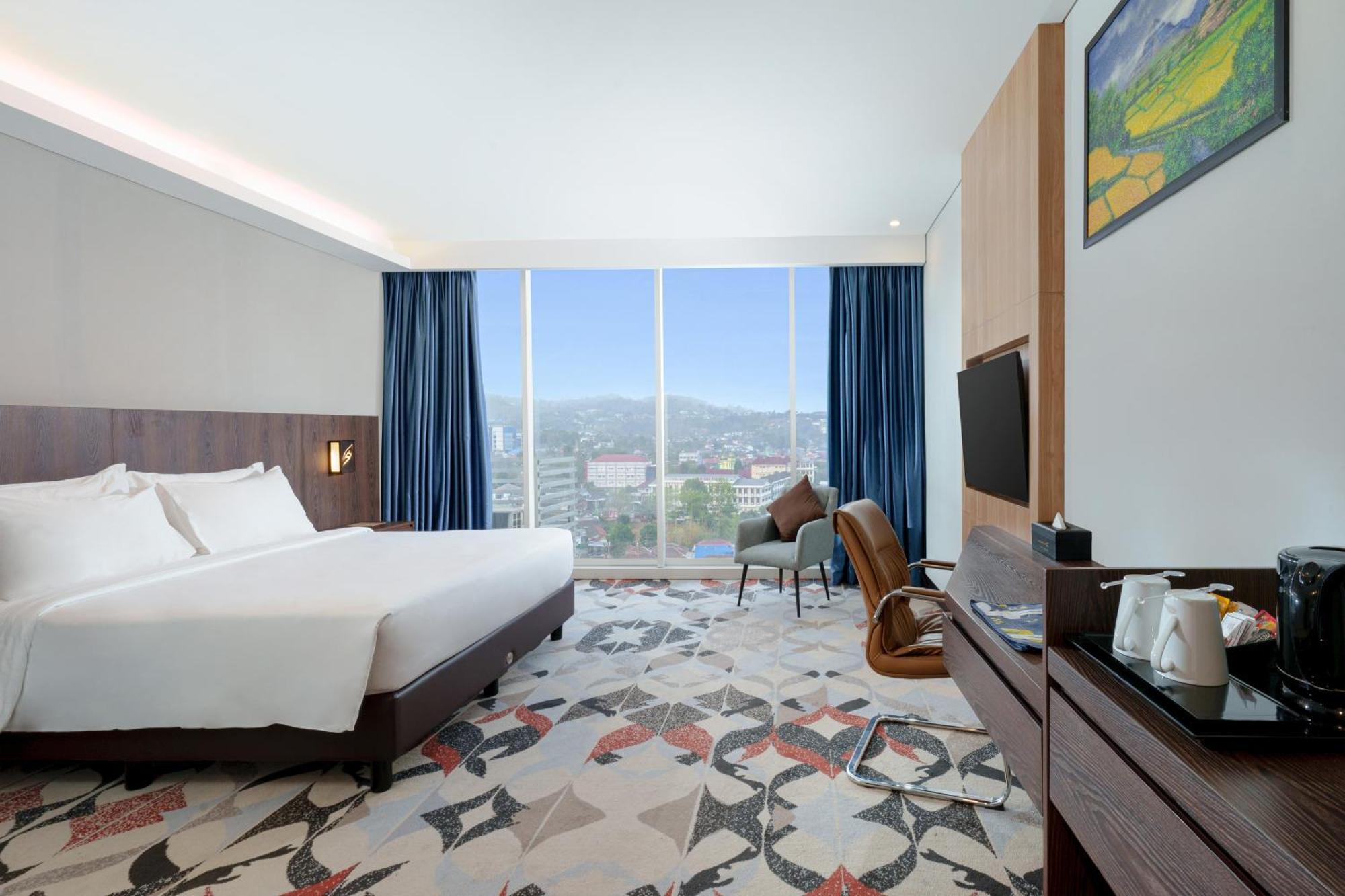 Golden Tulip Springhill Lampung Hotel Bandar Lampung Exterior photo