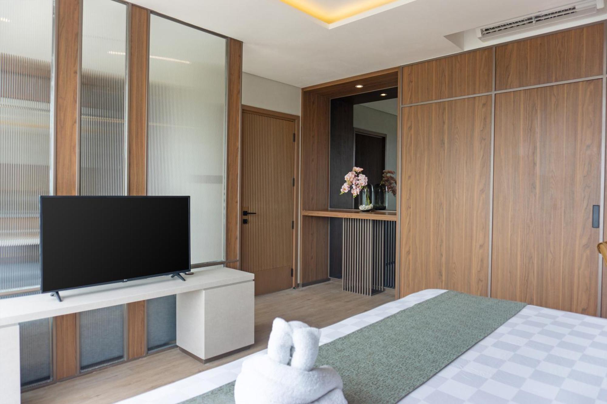 Golden Tulip Springhill Lampung Hotel Bandar Lampung Exterior photo